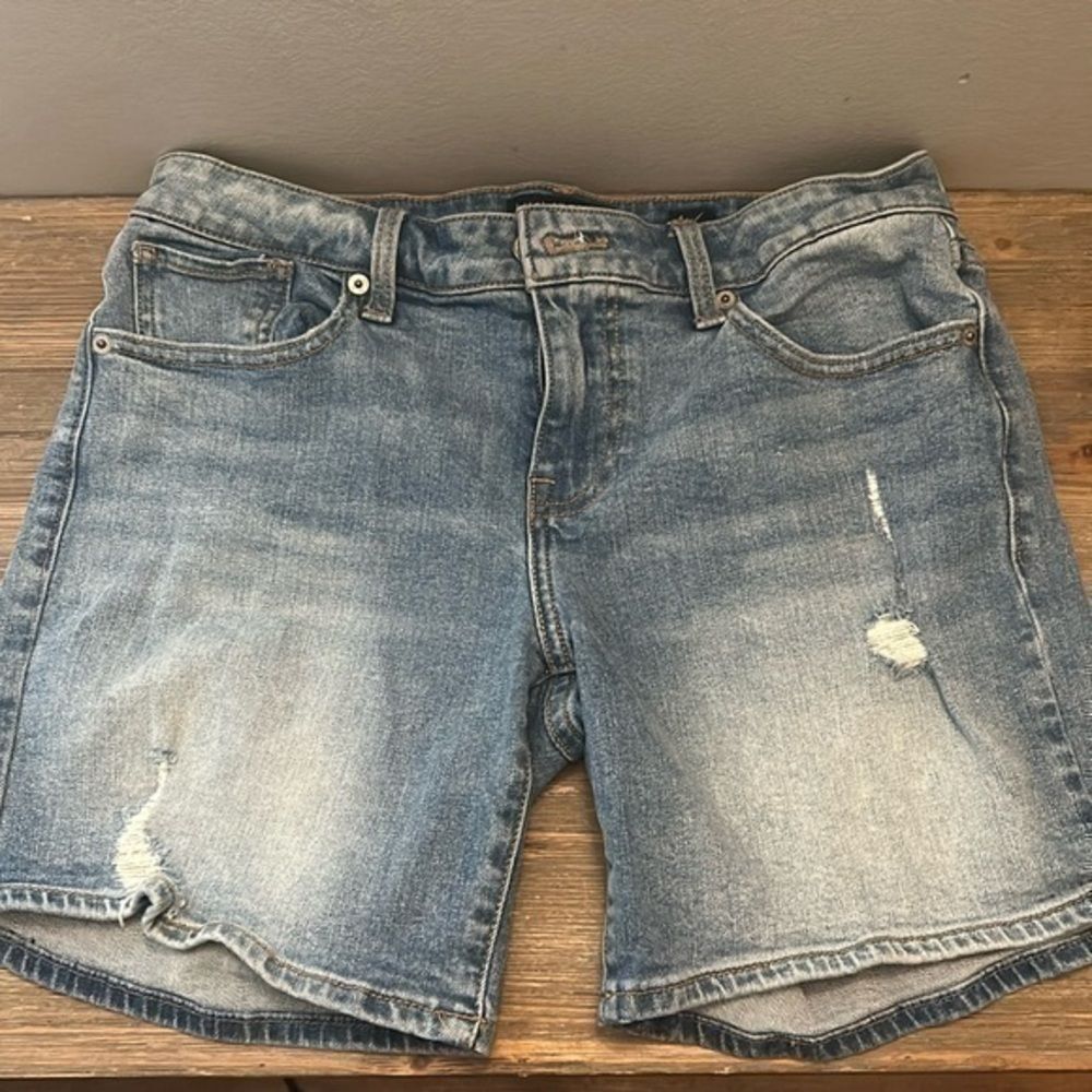 Lucky Brand Jean shorts 4/27    D